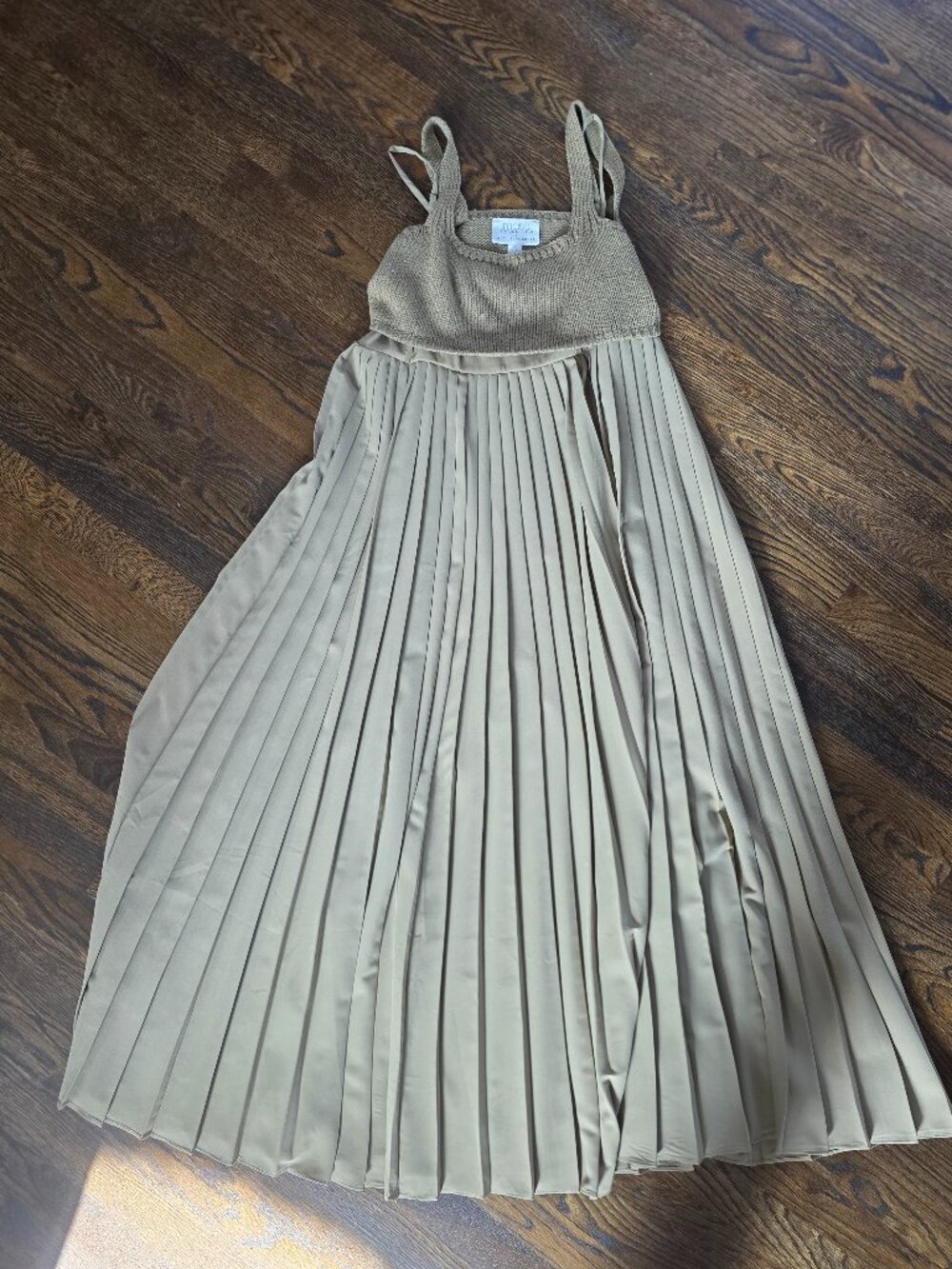 Anthropologie- Mare Mare Pleated Maxi Dress Size M
